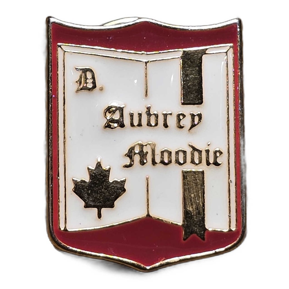 A. Aubrey Moodie Canadian Shield Enamel Lapel Vest Hat Pin D15